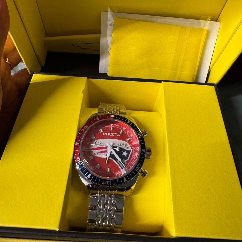 Invicta Red Dial Silver Bracelet Watch Patriots